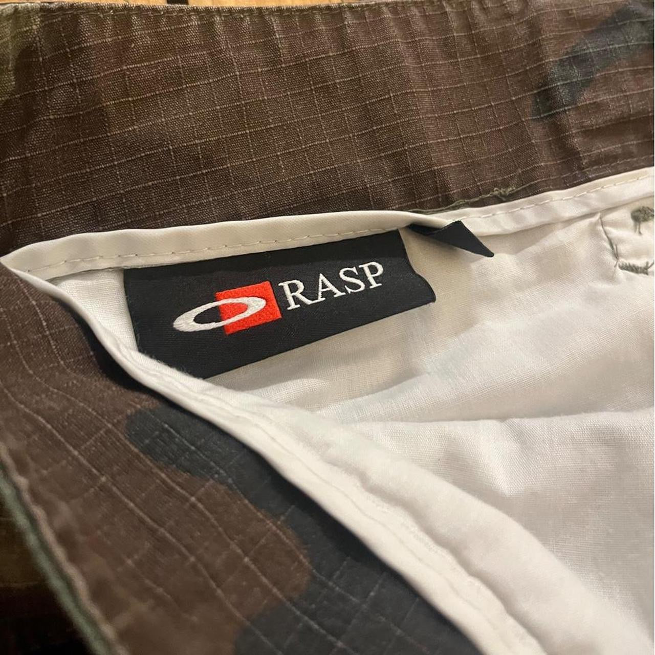 Raspberry Hills Camo Shorts That Look Like Pants (Pre-Owned)
