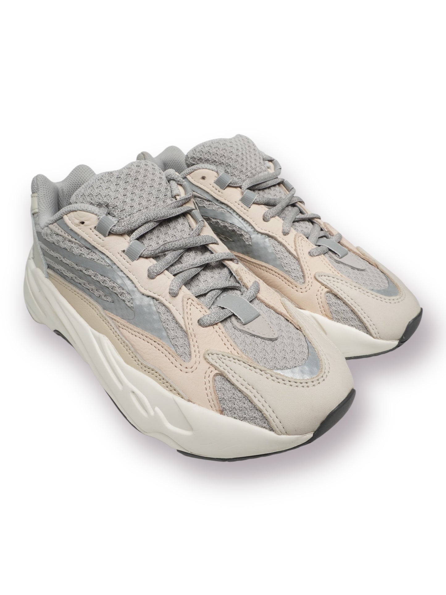 Yeezy 700 V2 'Cream' (Pre-Owned)