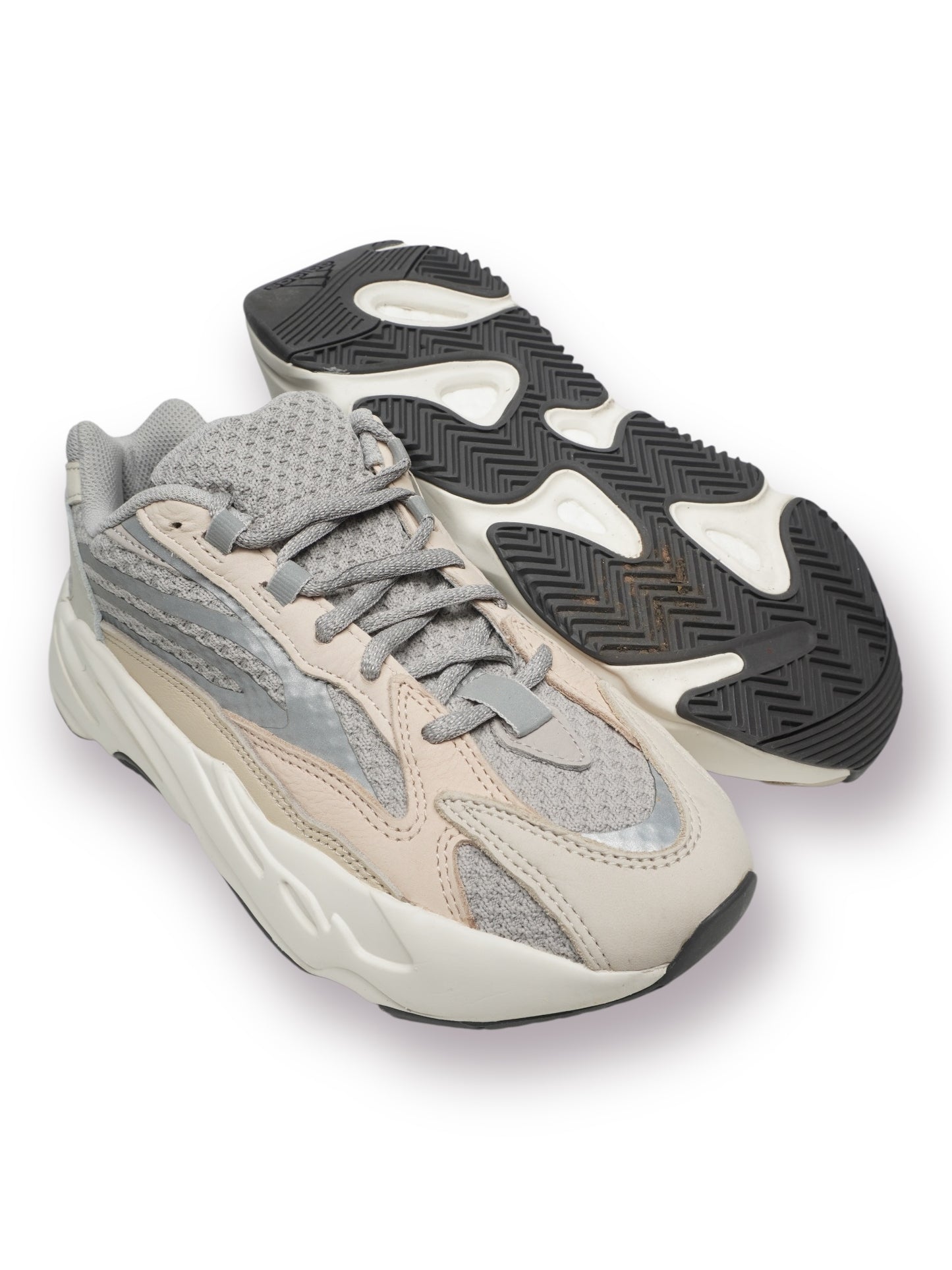 Yeezy 700 V2 'Cream' (Pre-Owned)