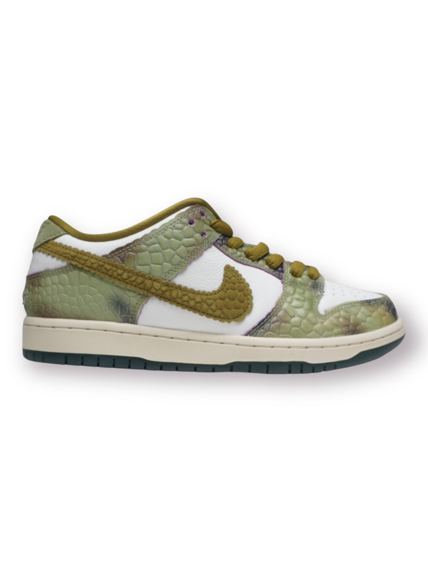 Nike SB Dunk Low 'Alexis Sablone Chameleon'