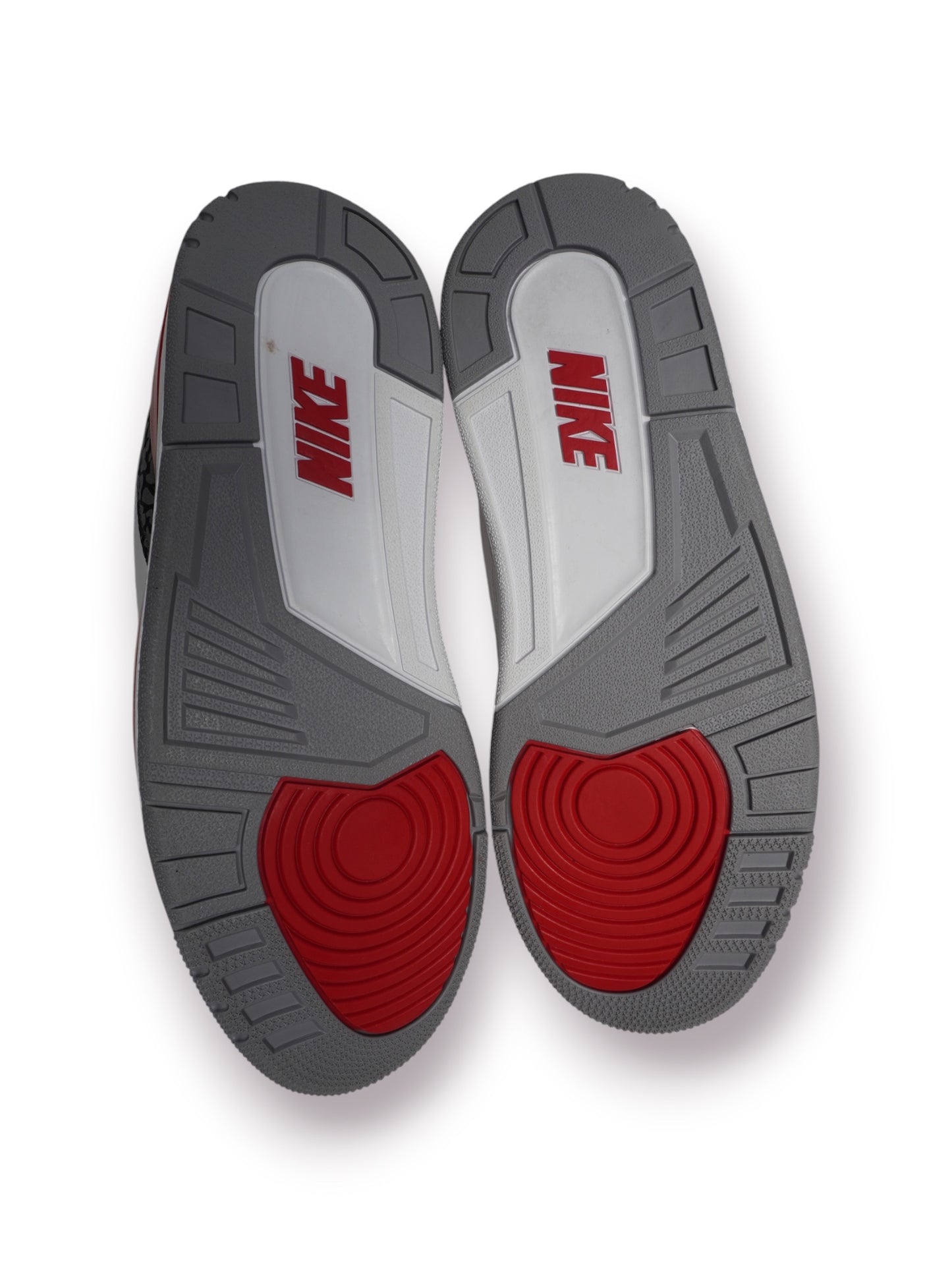 Jordan 3 Retro 'Fire Red 2023' (Pre-Owned)