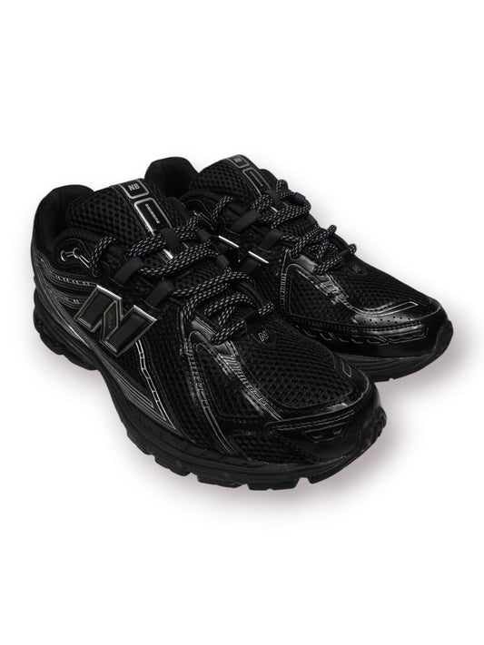 New Balance 1906R 'Black/Silver' (Pre-Owned)