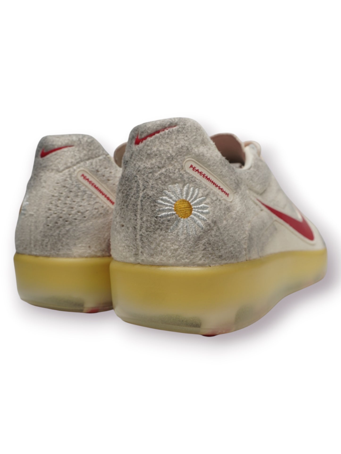 G-Dragon PEACEMINUSONE x Nike Cryoshot CTR360 Maestri II 'Natural/University Red'