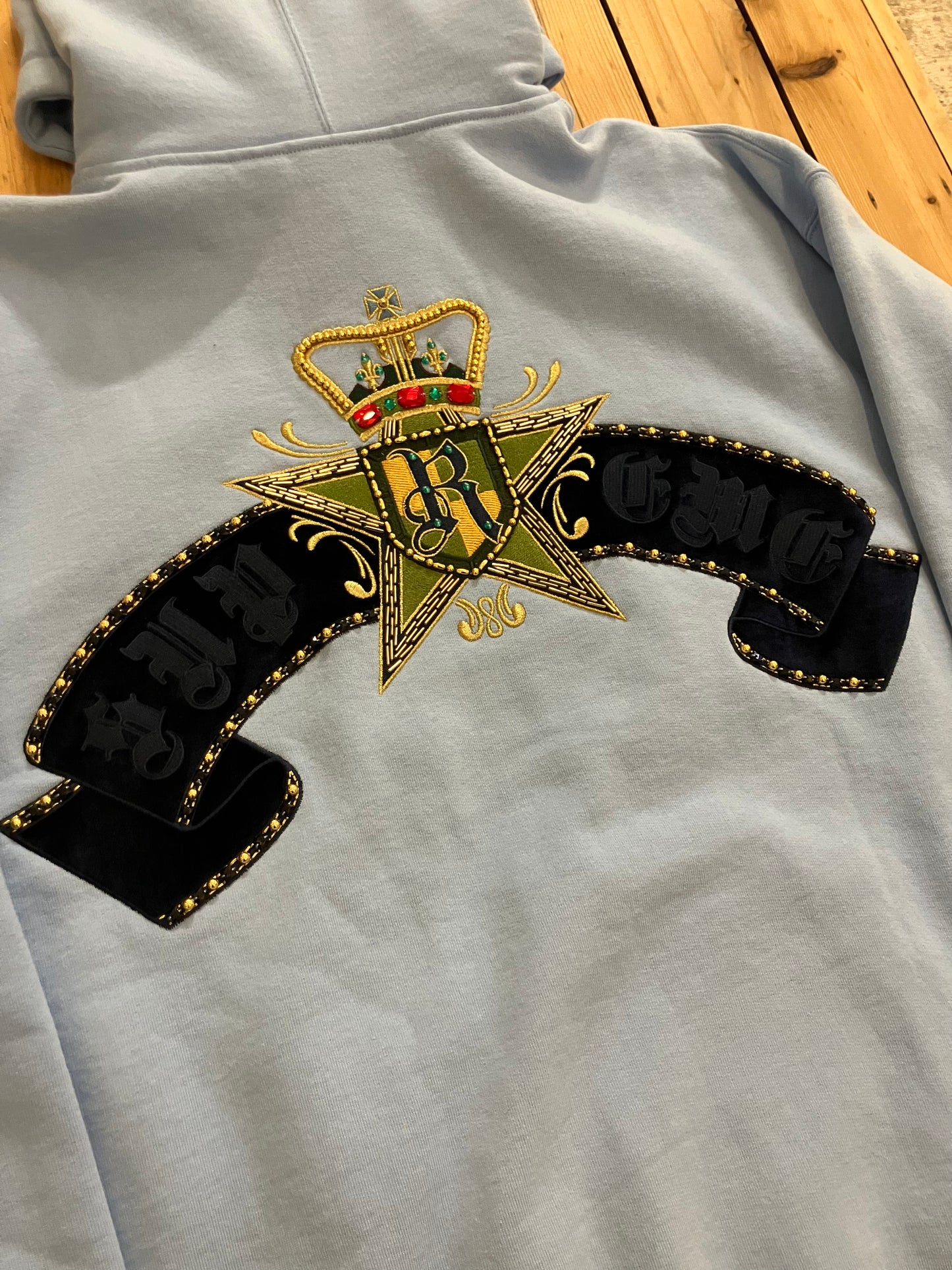 Supreme Crest Zip Up Hooded Sweatshirt ‘Light Blue’