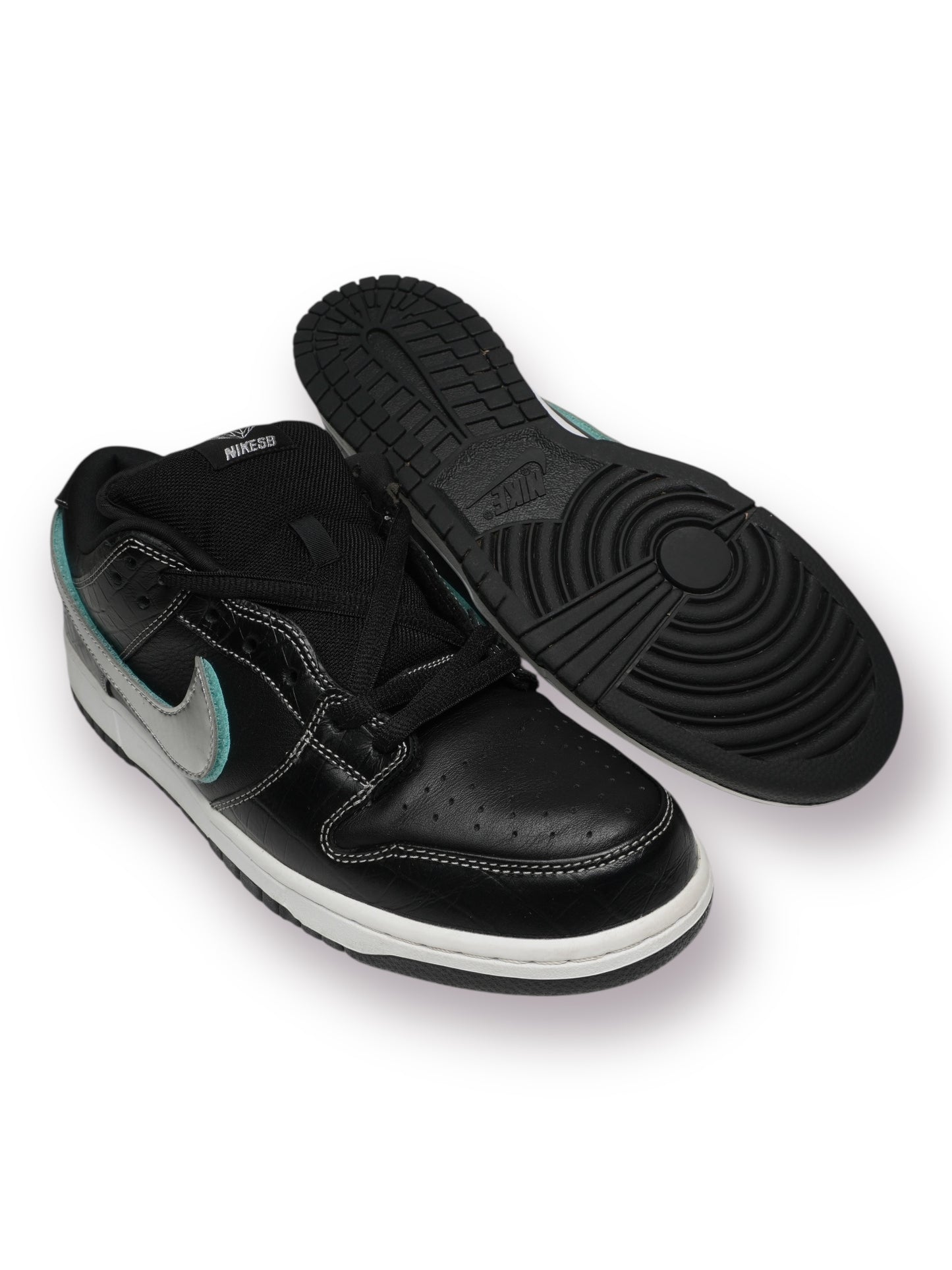 Diamond Supply Co. x Nike SB Dunk Low ‘Black Diamond’ (Pre-Owned)
