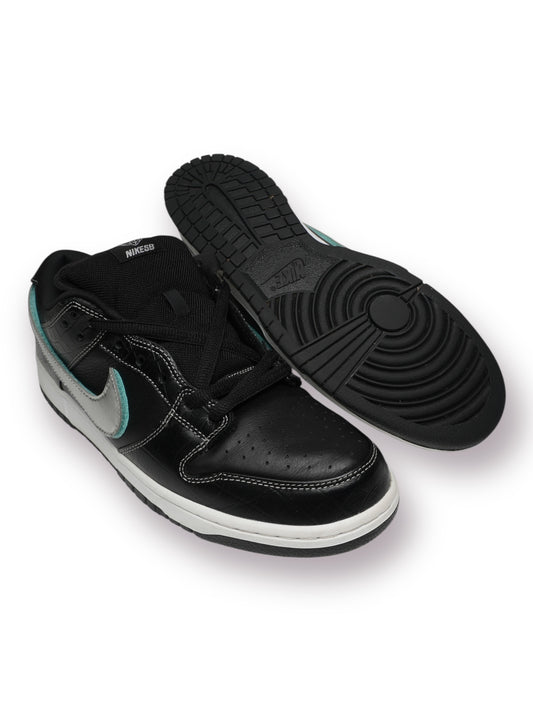 Diamond Supply Co. x Nike SB Dunk Low ‘Black Diamond’ (Pre-Owned)