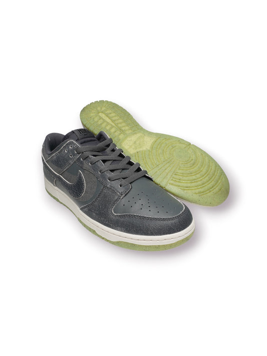 Nike Dunk Low PRM ‘Halloween 2022’ (Pre-Owned)