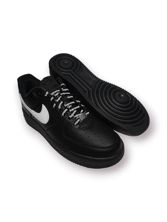 Supreme x Nike Air Force 1 Low ‘Black/White’ (Pre-Owned)