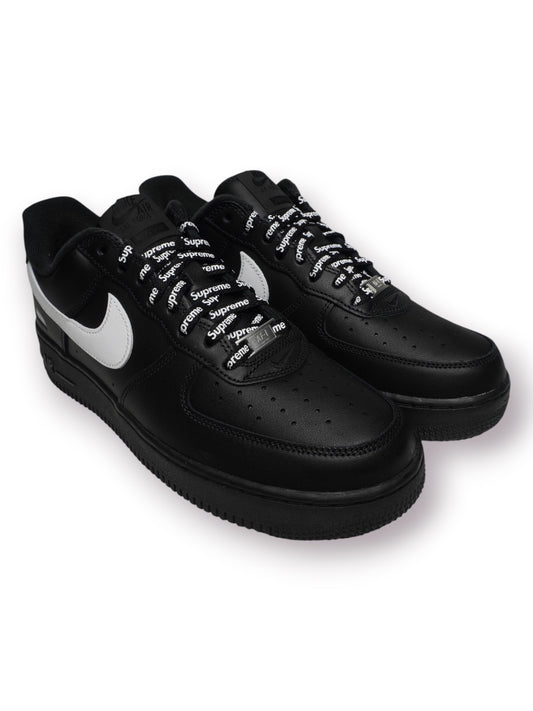 Supreme x Nike Air Force 1 Low ‘Black/White’ (Pre-Owned)