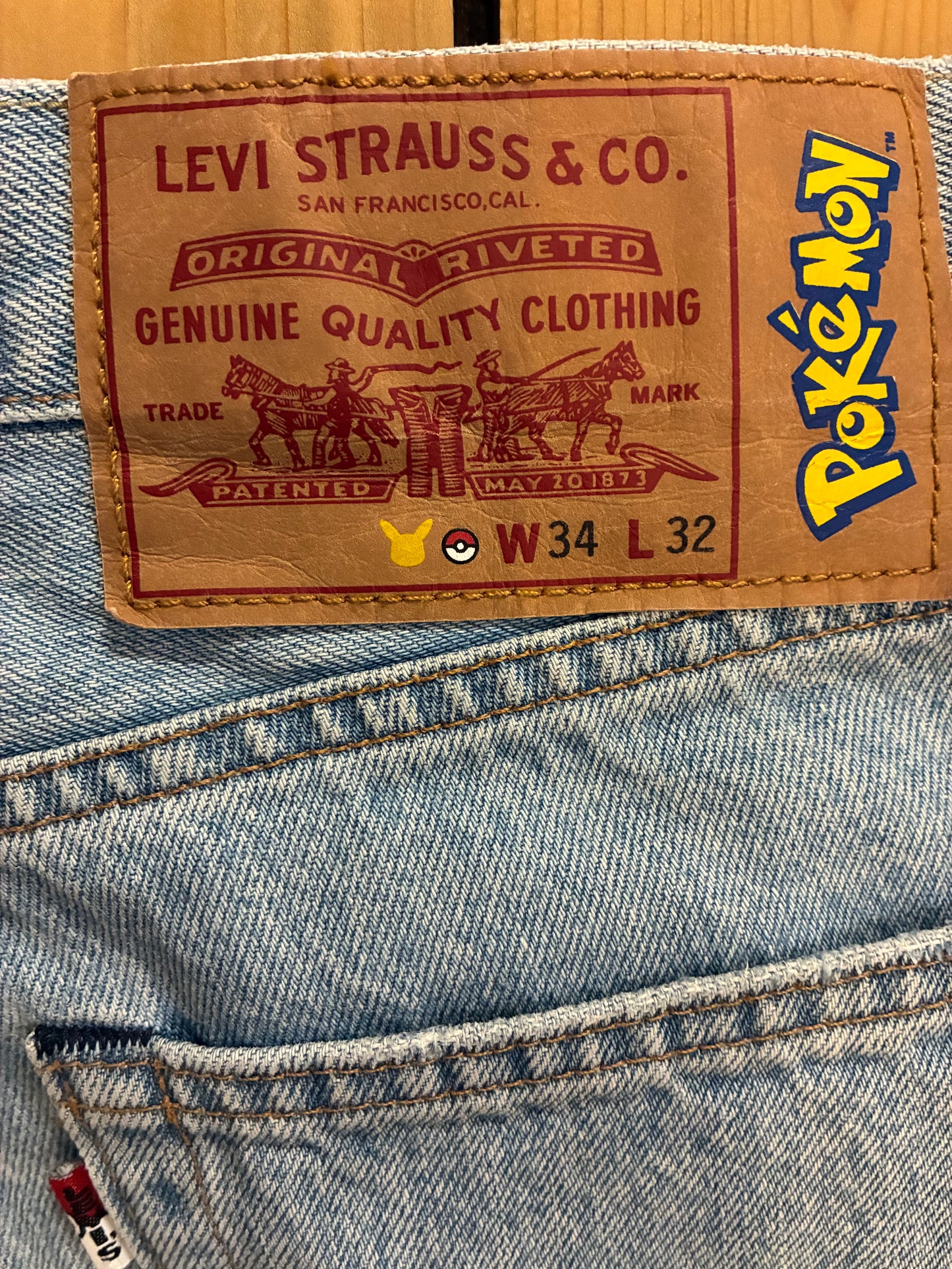 Levi’s x Pokémon 551Z Authentic Straight Jeans ‘Light Wash’ (Pre-Owned)