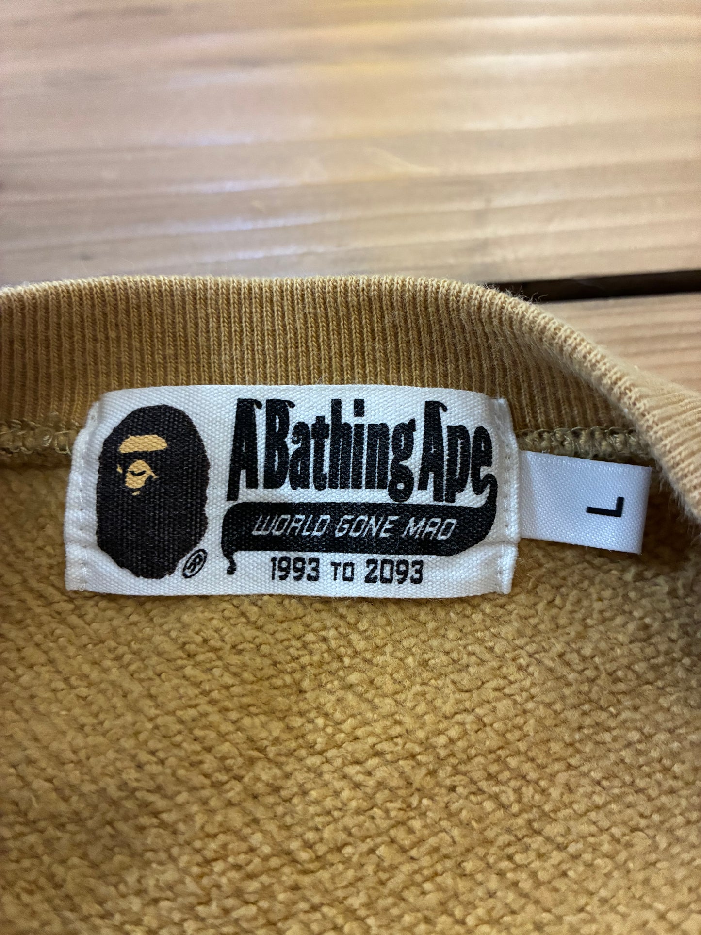 BAPE 1st Camo Metal Zip Shark Crewneck ‘Yellow’ (Pre-Owned)