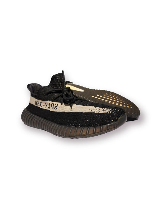 Yeezy 350 V2 'Core Black/White' (Pre-Owned)