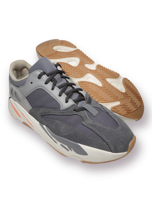 Yeezy 700 'Magnet' (Pre-Owned)