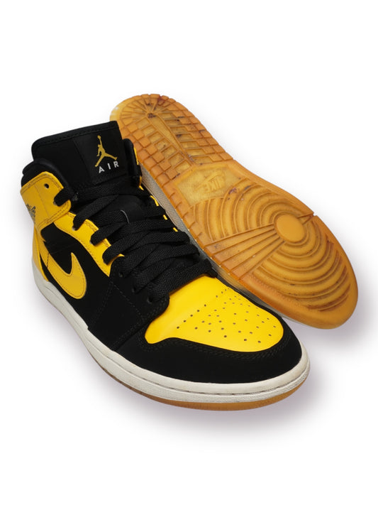 Jordan 1 Mid 'New Love' 2017 (Pre-Owned)