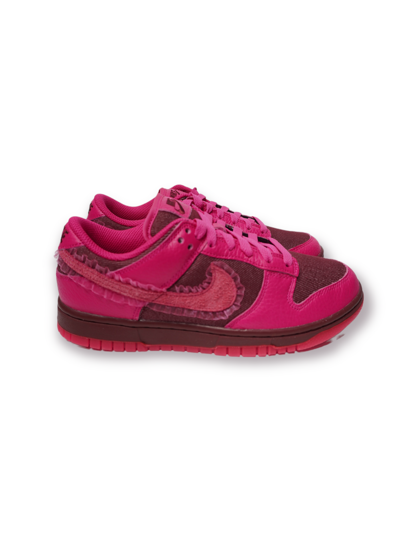 Nike Dunk Low 'Valentine's Day'